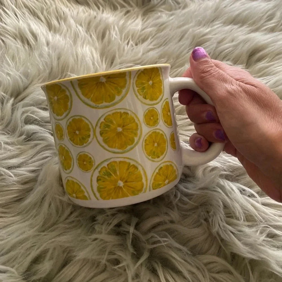 Lemon print coffee mug - Picture 3 of 5